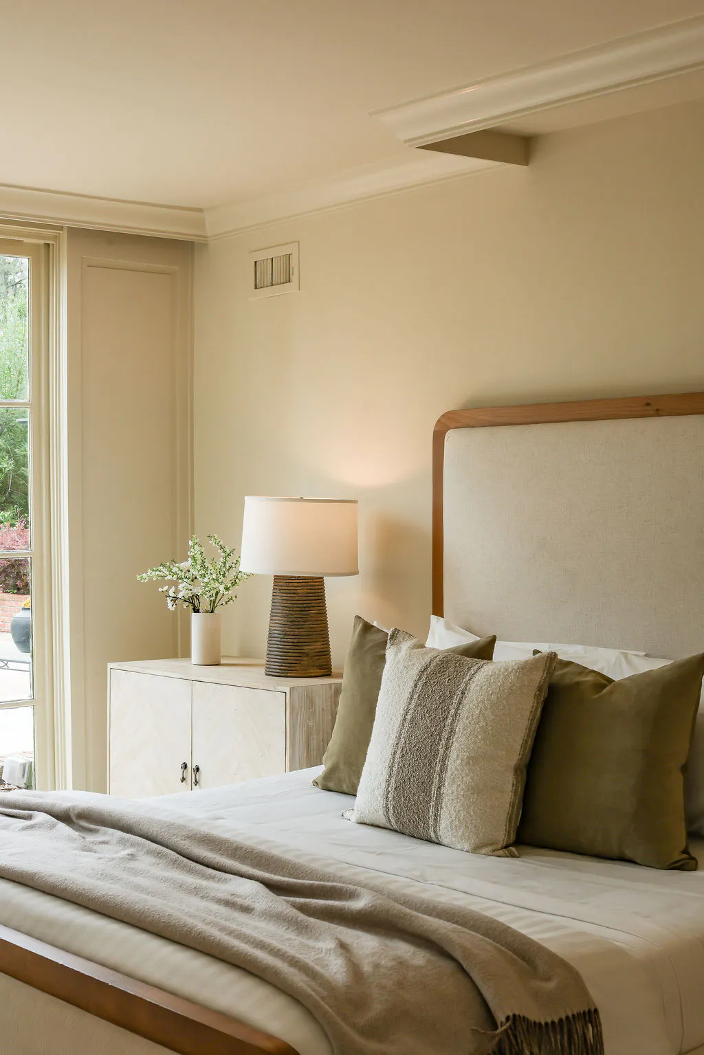 meridith-baer-home-crescent-regency-bedroom